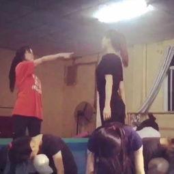 成人舞蹈短视频简单版,短视频教你入门成人舞蹈魅力-第1张图片-日韩亚洲国产影院