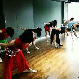 成人舞蹈短视频简单版,短视频教你入门成人舞蹈魅力-第3张图片-日韩亚洲国产影院