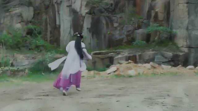 蛤蟆变成人形视频,一场跨越物种的奇幻之旅-第2张图片-日韩亚洲国产影院 蛤蟆变成人形视频,一场跨越物种的奇幻之旅-第2张图片-日韩亚洲国产影院