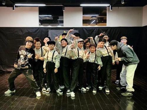 长汀街舞舞蹈成人教学视频,解锁舞蹈魅力,畅享动感生活-第2张图片-日韩亚洲国产影院 长汀街舞舞蹈成人教学视频,解锁舞蹈魅力,畅享动感生活-第2张图片-日韩亚洲国产影院